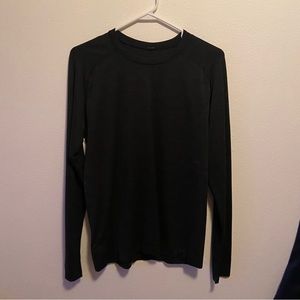 Lululemon Fundamental Long Sleeve T-Shirt. Black. Men’s Size Medium